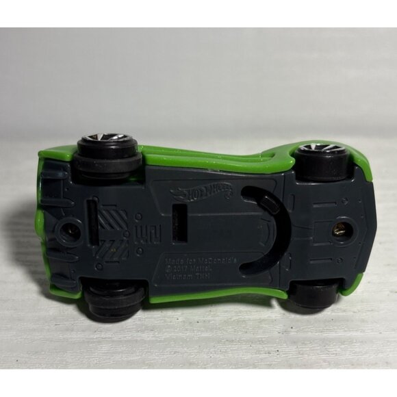 McDonald's Hot Wheels Green RACE CAR 2017 - Picture 6 of 7